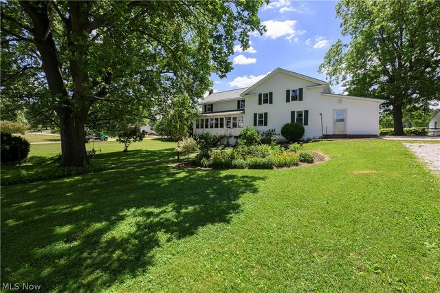 12201 King Church Avenue NW, Uniontown, OH 44685