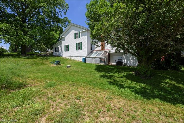12201 King Church Avenue NW, Uniontown, OH 44685
