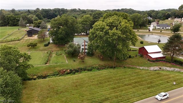 12201 King Church Avenue NW, Uniontown, OH 44685