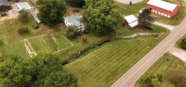 12201 King Church Avenue NW, Uniontown, OH 44685