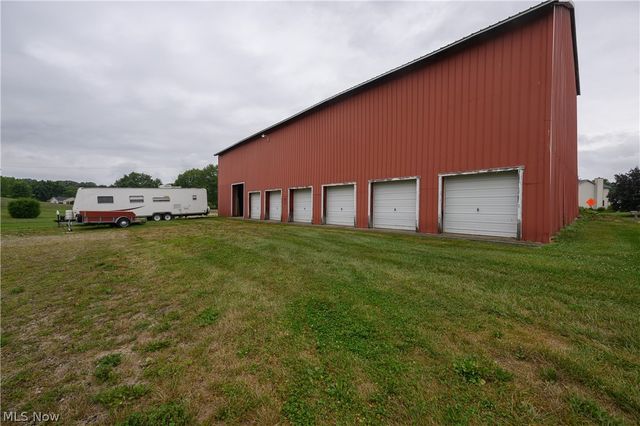 12201 King Church Avenue NW, Uniontown, OH 44685