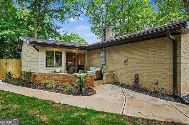 2700 Hawaii Court, Decatur, GA 30033