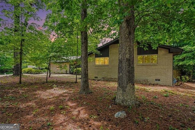 2700 Hawaii Court, Decatur, GA 30033
