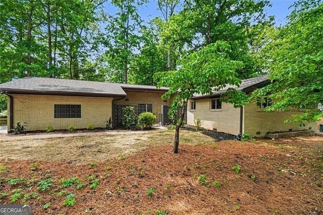 2700 Hawaii Court, Decatur, GA 30033