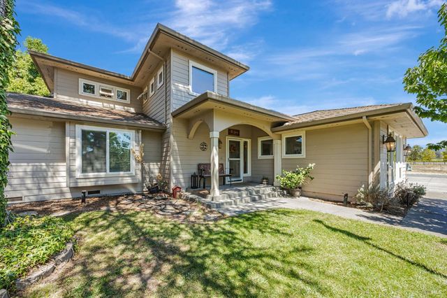 4100 Bisordi Ln, Santa Rosa, CA 95439
