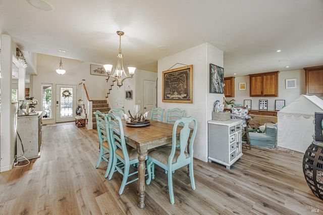 4100 Bisordi Ln, Santa Rosa, CA 95439