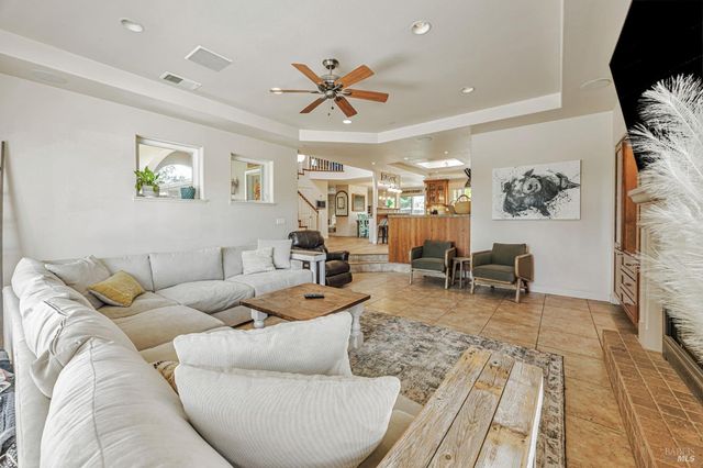 4100 Bisordi Ln, Santa Rosa, CA 95439