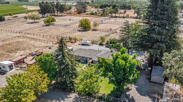 4100 Bisordi Ln, Santa Rosa, CA 95439