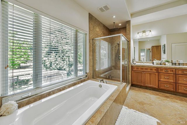 4100 Bisordi Ln, Santa Rosa, CA 95439