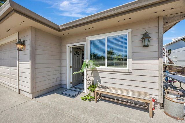 4100 Bisordi Ln, Santa Rosa, CA 95439
