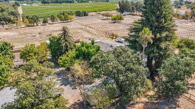 4100 Bisordi Ln, Santa Rosa, CA 95439