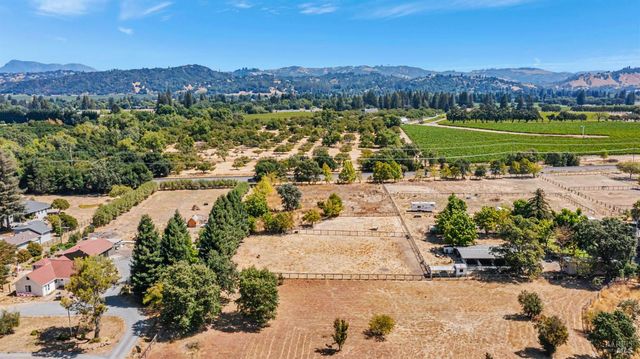 4100 Bisordi Ln, Santa Rosa, CA 95439