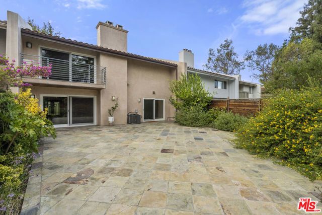 2606 Claray Drive 75, Los Angeles, CA 90077