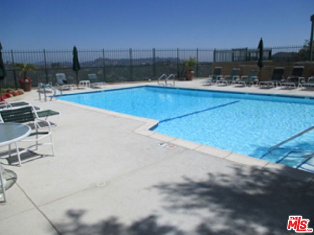 2606 Claray Drive 75, Los Angeles, CA 90077