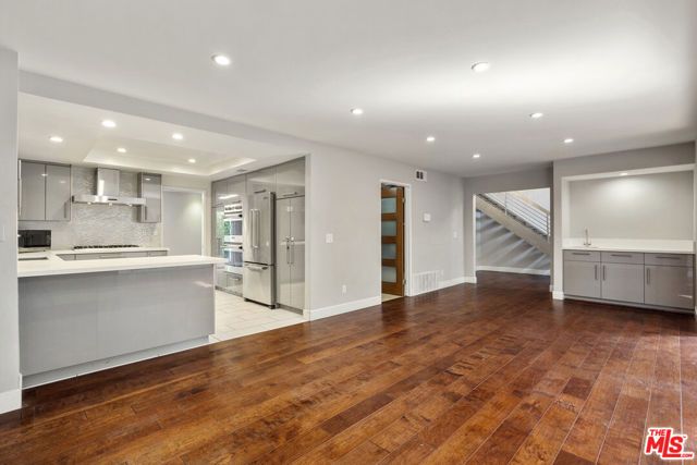 2606 Claray Drive 75, Los Angeles, CA 90077