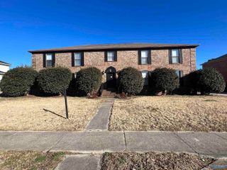 2602 Wynterhall Road B, Huntsville, AL 35803