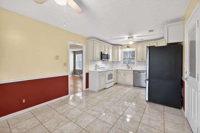 1362 Daniel Lane, Lawrenceville, GA 30046