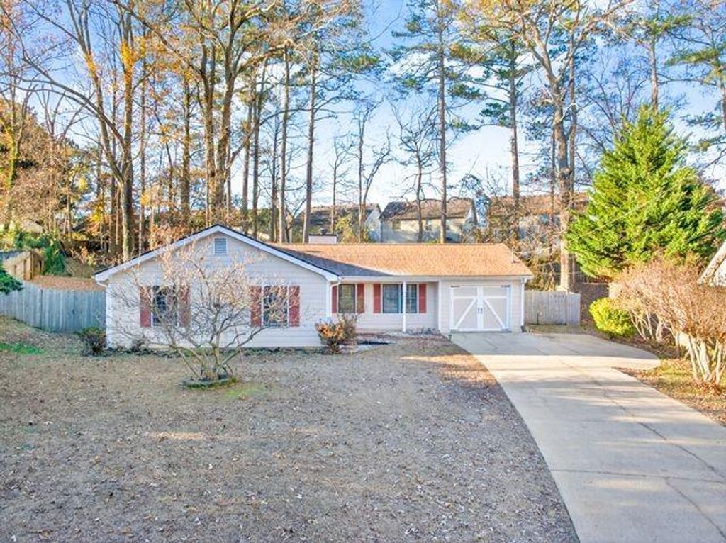 1362 Daniel Lane, Lawrenceville, GA 30046