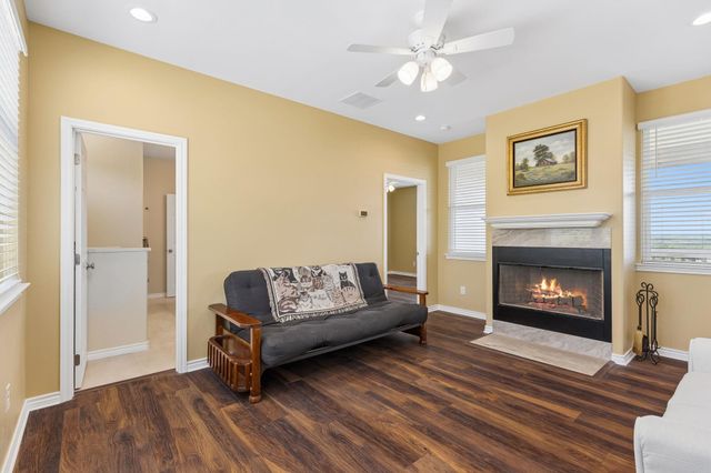 113 War Bonnet RDG, Kingsland, TX 78639