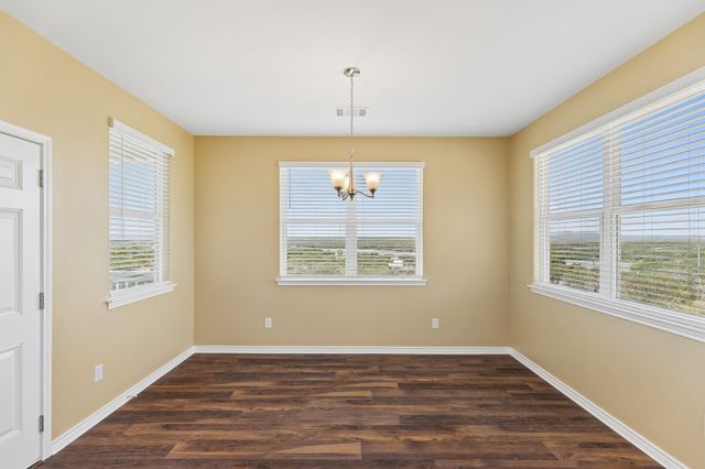 113 War Bonnet RDG, Kingsland, TX 78639