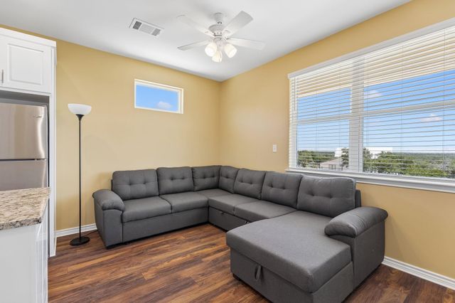 113 War Bonnet RDG, Kingsland, TX 78639