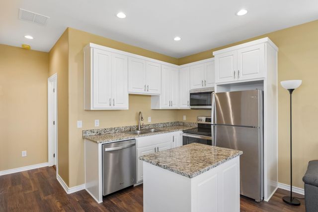113 War Bonnet RDG, Kingsland, TX 78639