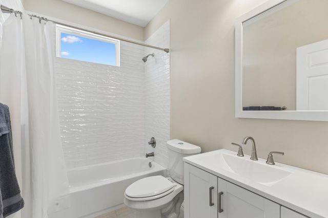113 War Bonnet RDG, Kingsland, TX 78639