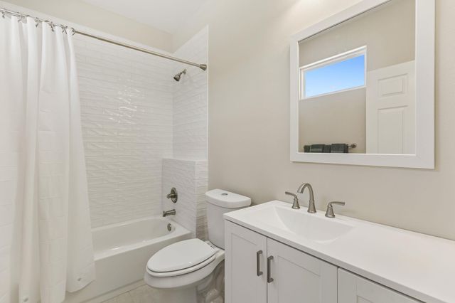 113 War Bonnet RDG, Kingsland, TX 78639