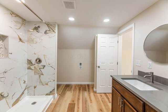 2288 Middlehurst Drive, Columbus, OH 43219