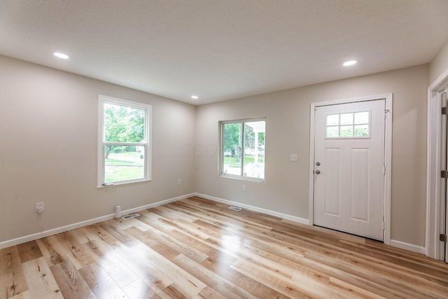 2288 Middlehurst Drive, Columbus, OH 43219