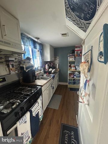 2710 LEHMAN ST, Chester, PA 19013
