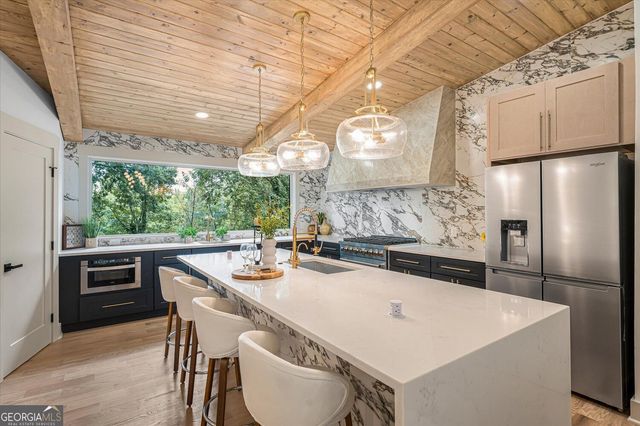 169 Woods Drive NE, Marietta, GA 30060