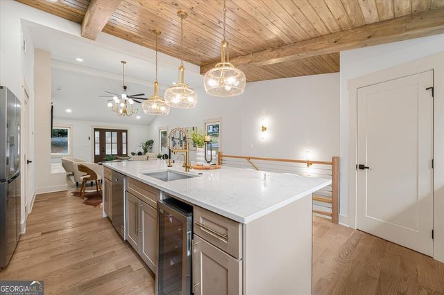 169 Woods Drive NE, Marietta, GA 30060