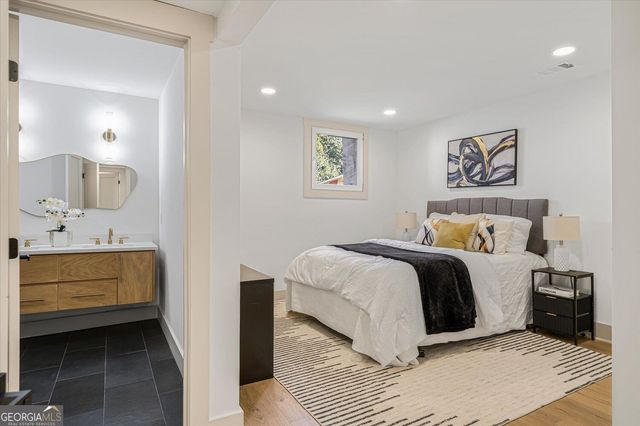 169 Woods Drive NE, Marietta, GA 30060