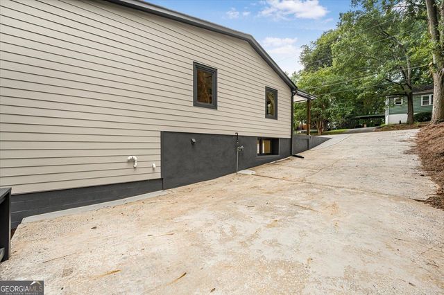 169 Woods Drive NE, Marietta, GA 30060