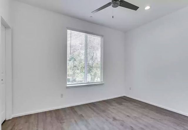 3275 Dallas Street 205, Dallas, TX 75210