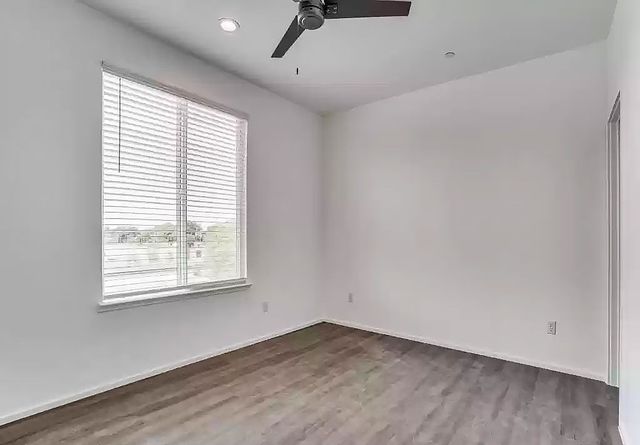 3275 Dallas Street 205, Dallas, TX 75210