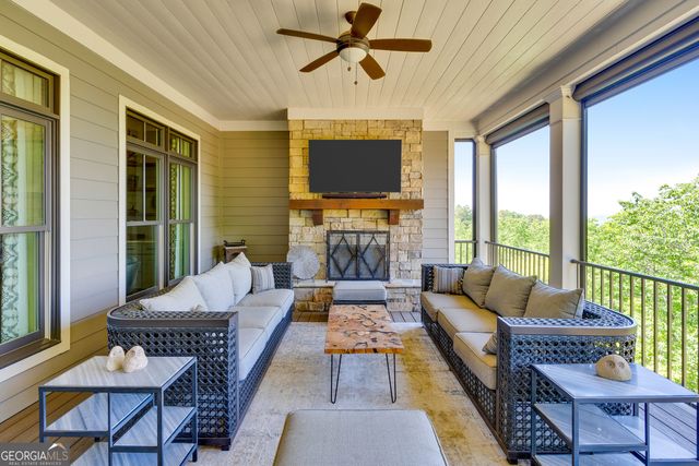 13 Arrow Mtn Drive SE, Cartersville, GA 30121