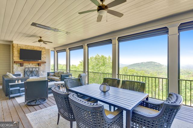 13 Arrow Mtn Drive SE, Cartersville, GA 30121