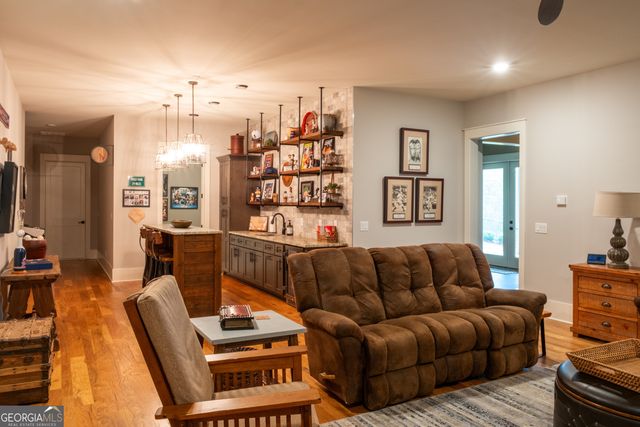 13 Arrow Mtn Drive SE, Cartersville, GA 30121