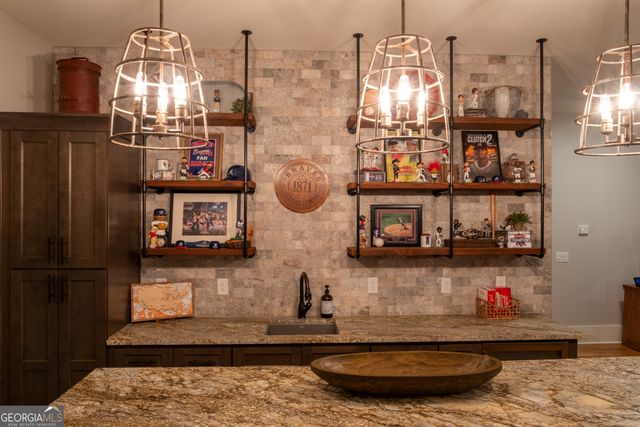 13 Arrow Mtn Drive SE, Cartersville, GA 30121