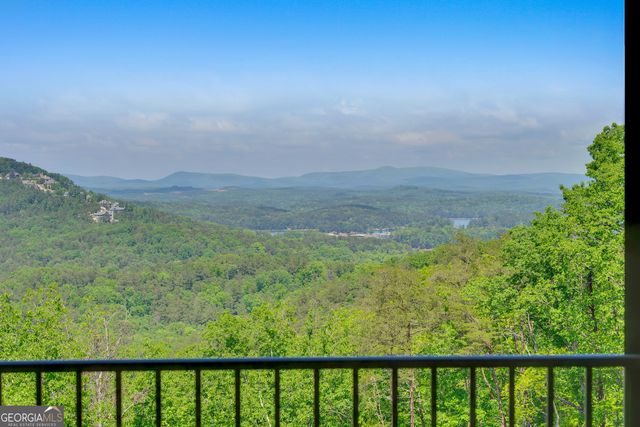 13 Arrow Mtn Drive SE, Cartersville, GA 30121