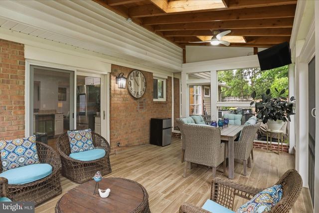 6809 ROLLING RD, Springfield, VA 22152