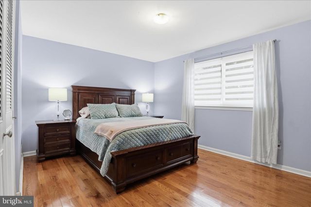 6809 ROLLING RD, Springfield, VA 22152