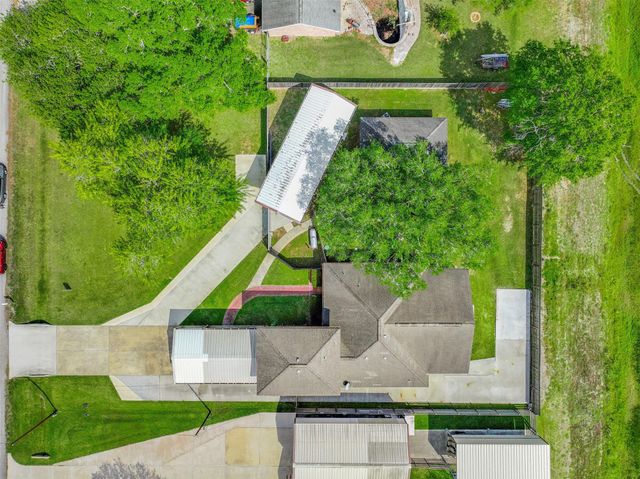 9206 W Sterling Drive, Pearland, TX 77584