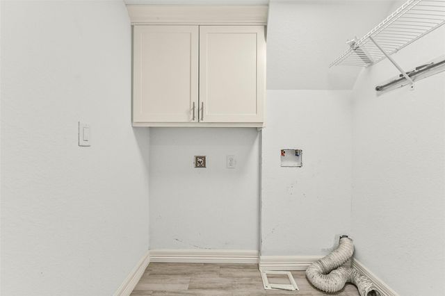 9206 W Sterling Drive, Pearland, TX 77584