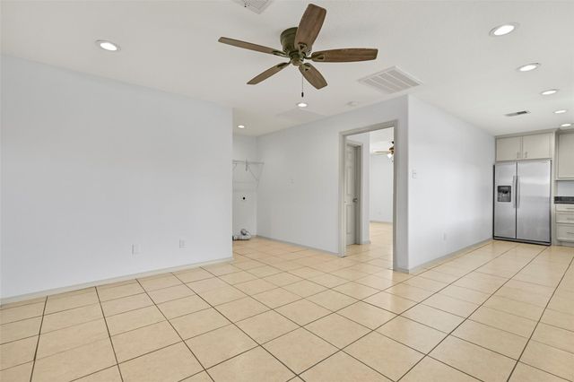 9206 W Sterling Drive, Pearland, TX 77584