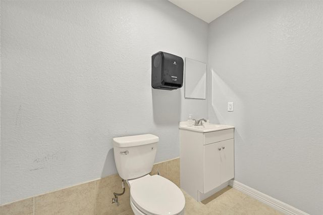 9206 W Sterling Drive, Pearland, TX 77584