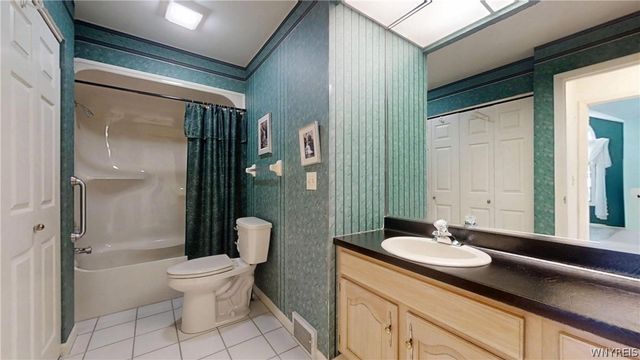 3 BirdWalk Lane, Amherst, NY 14221