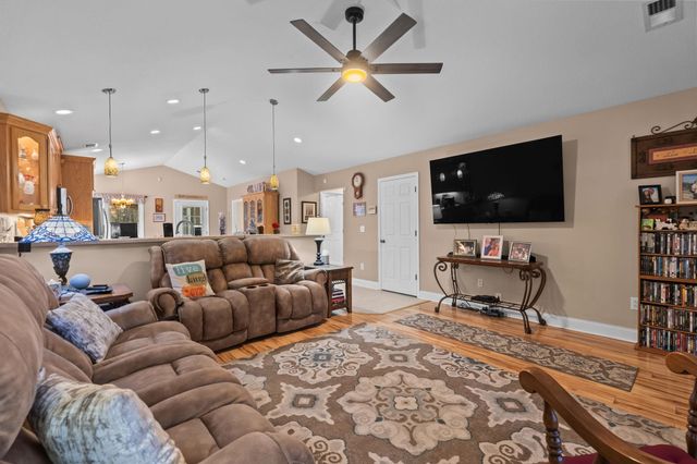 3457 Kates Bay Hwy., Conway, SC 29527